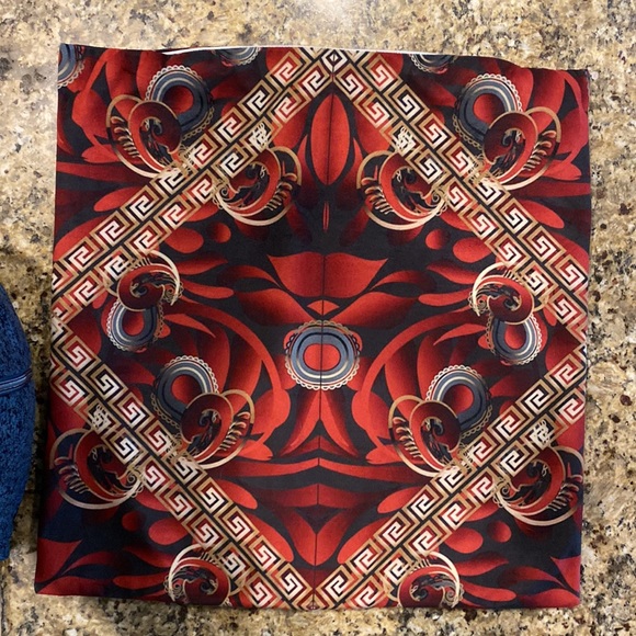 Throw Pillow Cover Modern Paisley Black Red Gold Floral Beautiful 3D print - Picture 7 of 8